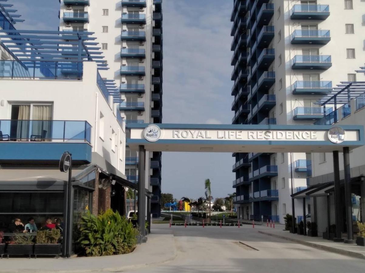 Royal Life Residence Poseidon Studio Trikomo Exterior photo