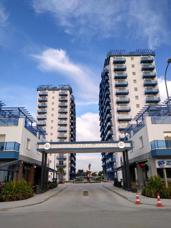 Royal Life Residence Poseidon Studio Trikomo Exterior photo